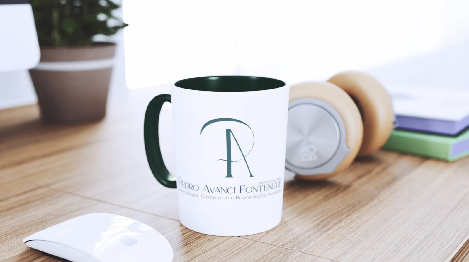 Caneca com a assinatura da marca.